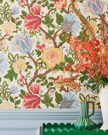 Papel Pintado con estilo Botánico modelo Midsummer Bloom de la marca Cole & Son