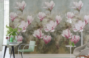salon con pared y mural de flores grande en tonos rosas y grises